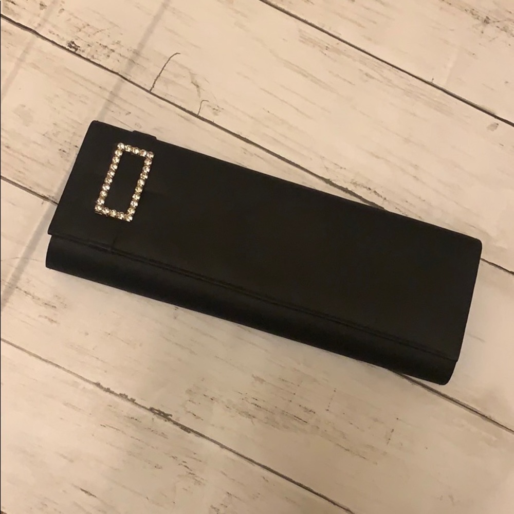 Cache Clutch - Picture 3 of 6